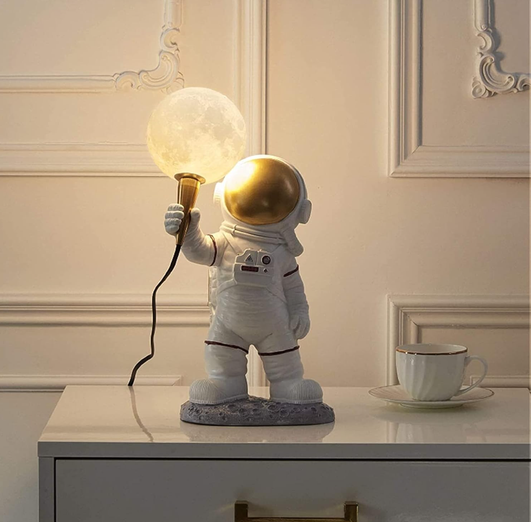 lampa de veghe astronaut