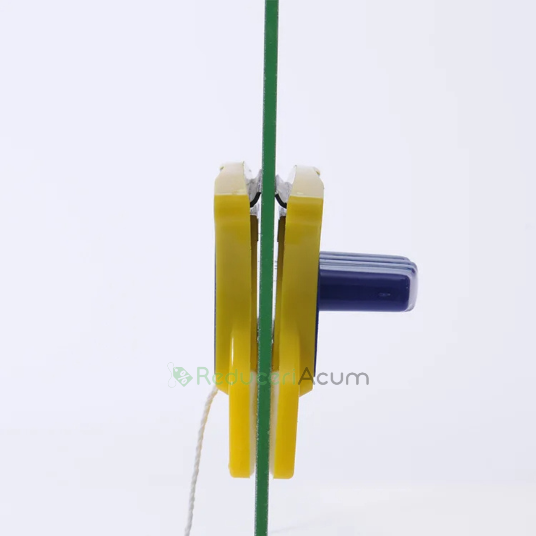 Aparat magnetic pentru curatat geamurile