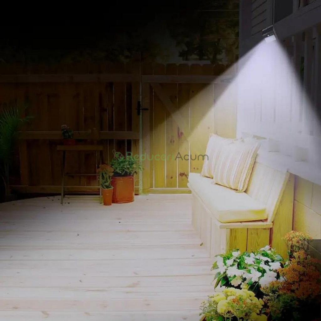 Lampa LED cu incarcare solara si senzor de miscare