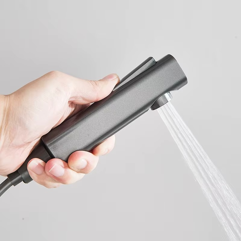 Set de Dus AquaElegance Afisaj Negru Mat – Digital si Functii Multiple, BSL10