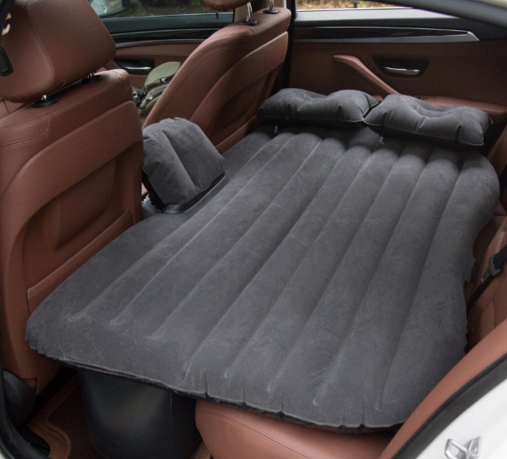 Saltea Gonflabilă pentru Mașină Couch Air – Pat Auto Confortabil cu Pompă Inclusă, 135×86×40 cm