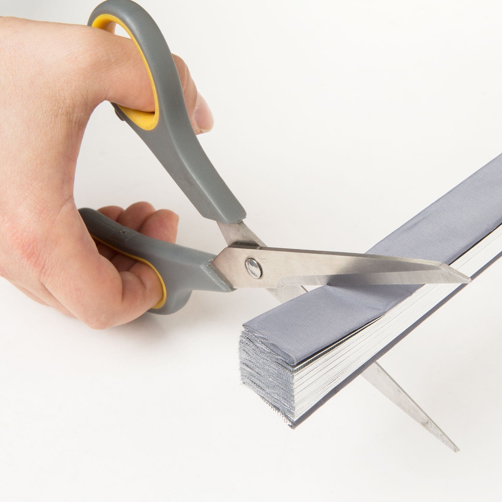 Parasolar Auto Retractabil cu Protecție UV – Fixare Simplă prin Ventuze, Pentru Parbriz și Lunetă