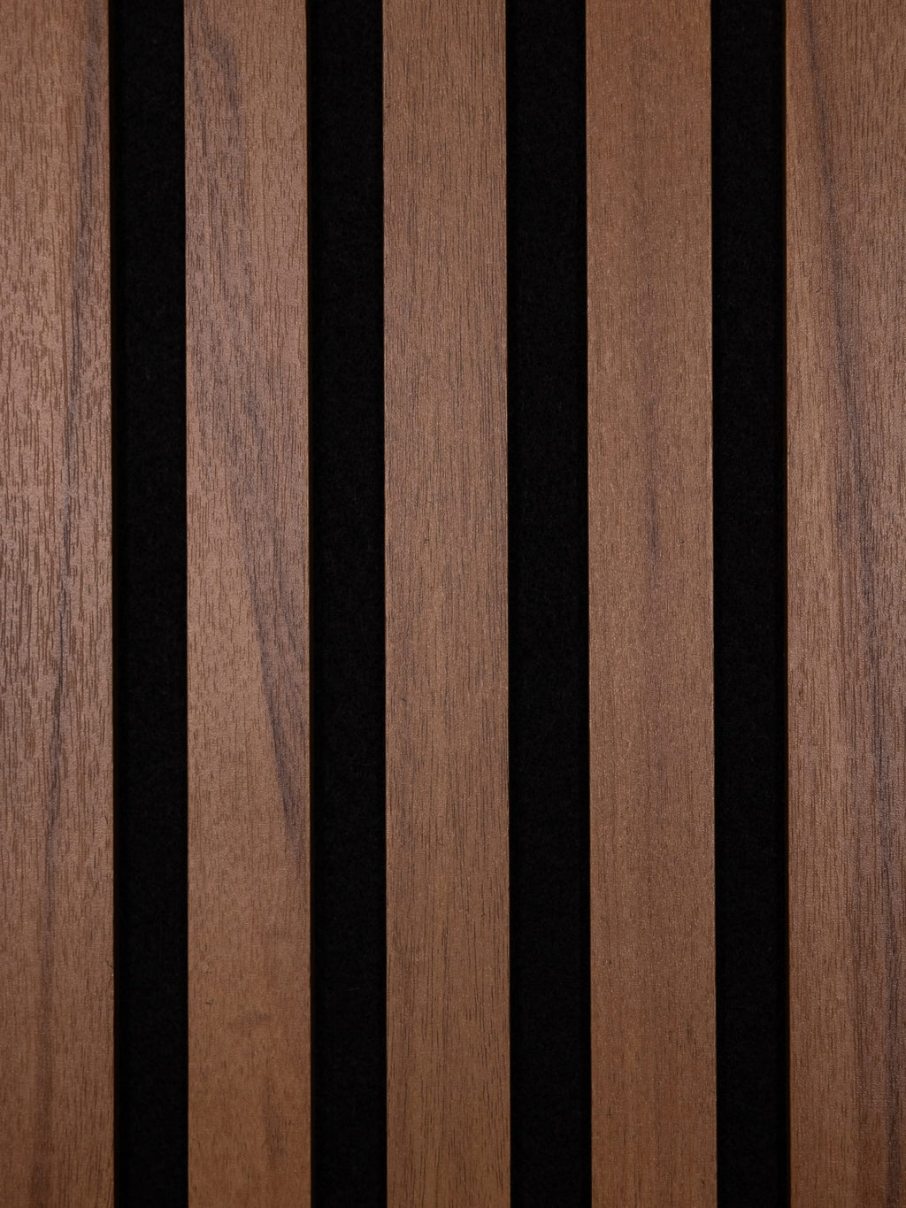 Riflaj perete interior Nuc